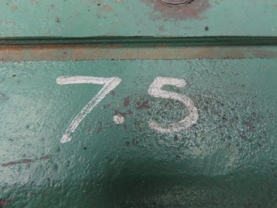 Worm Gearbox Horizontal Drive Dual Output 7.5:1 Reducer 1" Solid Input Shaft