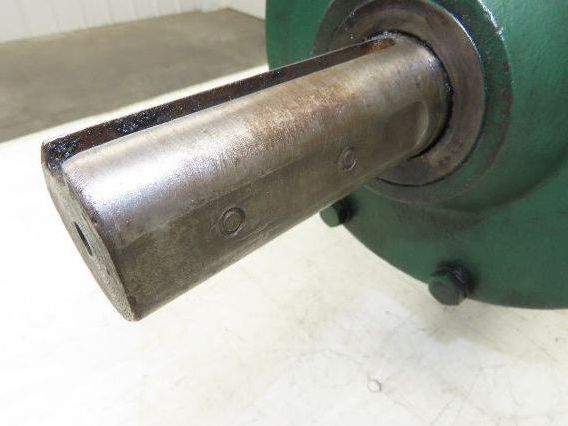 Worm Gearbox Horizontal Drive Dual Output 7.5:1 Reducer 1" Solid Input Shaft