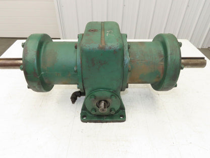 Worm Gearbox Horizontal Drive Dual Output 7.5:1 Reducer 1" Solid Input Shaft