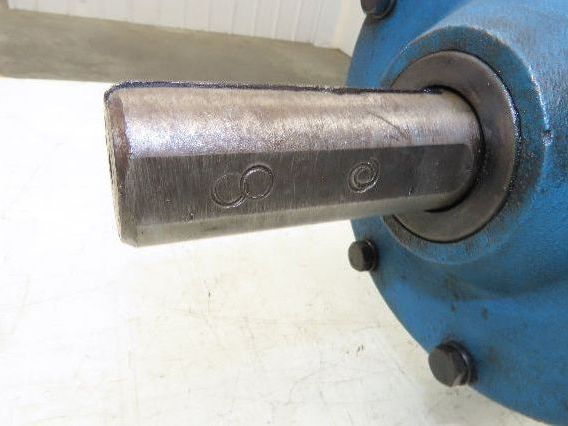 Worm Gearbox Horizontal Drive Dual Output 15:1 Reducer 1" Solid Input Shaft