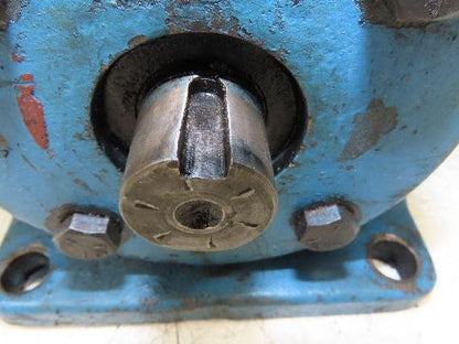 Worm Gearbox Horizontal Drive Dual Output 15:1 Reducer 1" Solid Input Shaft