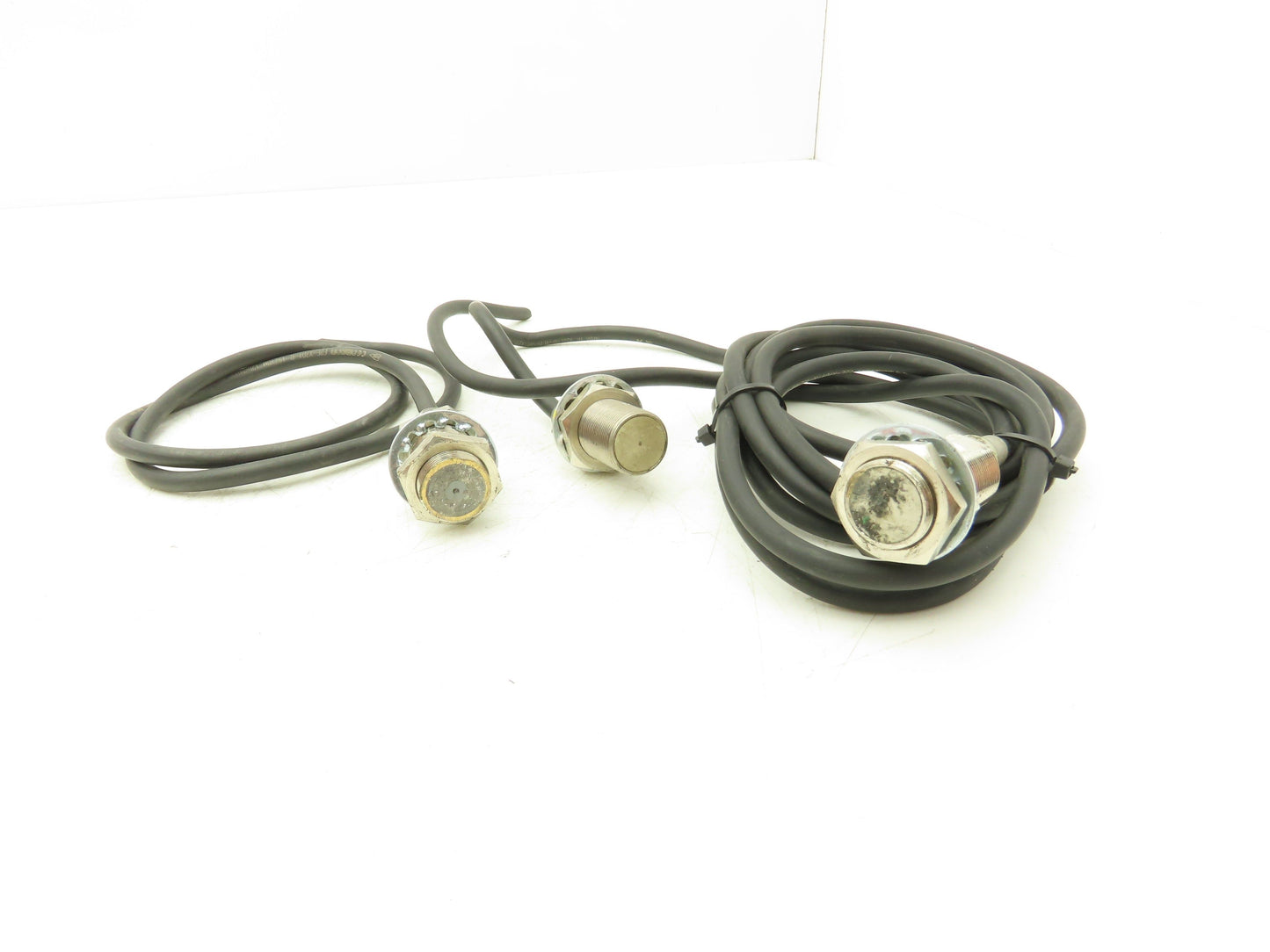 Omron E2E-X7D1-R Proximity Sensor Lot of 3