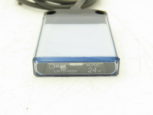 IDEC LH1D-H2HQ4C10RG Panel Surface Mount LED Spider Light 24vDC IP67 0.6W