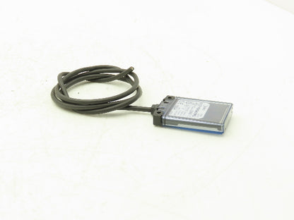 IDEC LH1D-H2HQ4C10RG Panel Surface Mount LED Spider Light 24vDC IP67 0.6W