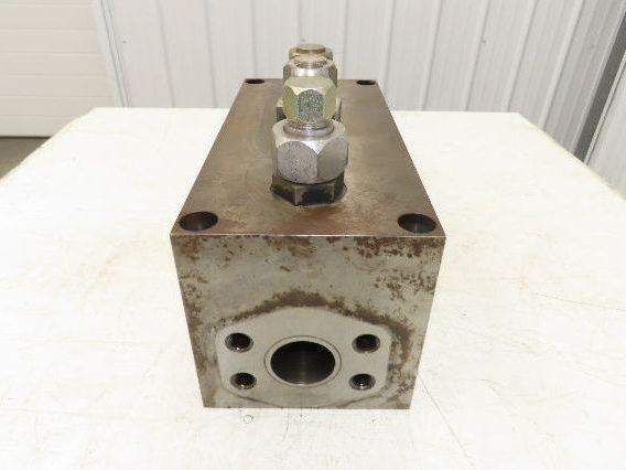 Daman E02293REV0 Hydraulic 4-Station Steel Manifold Block DN32 1-1/4" SAE