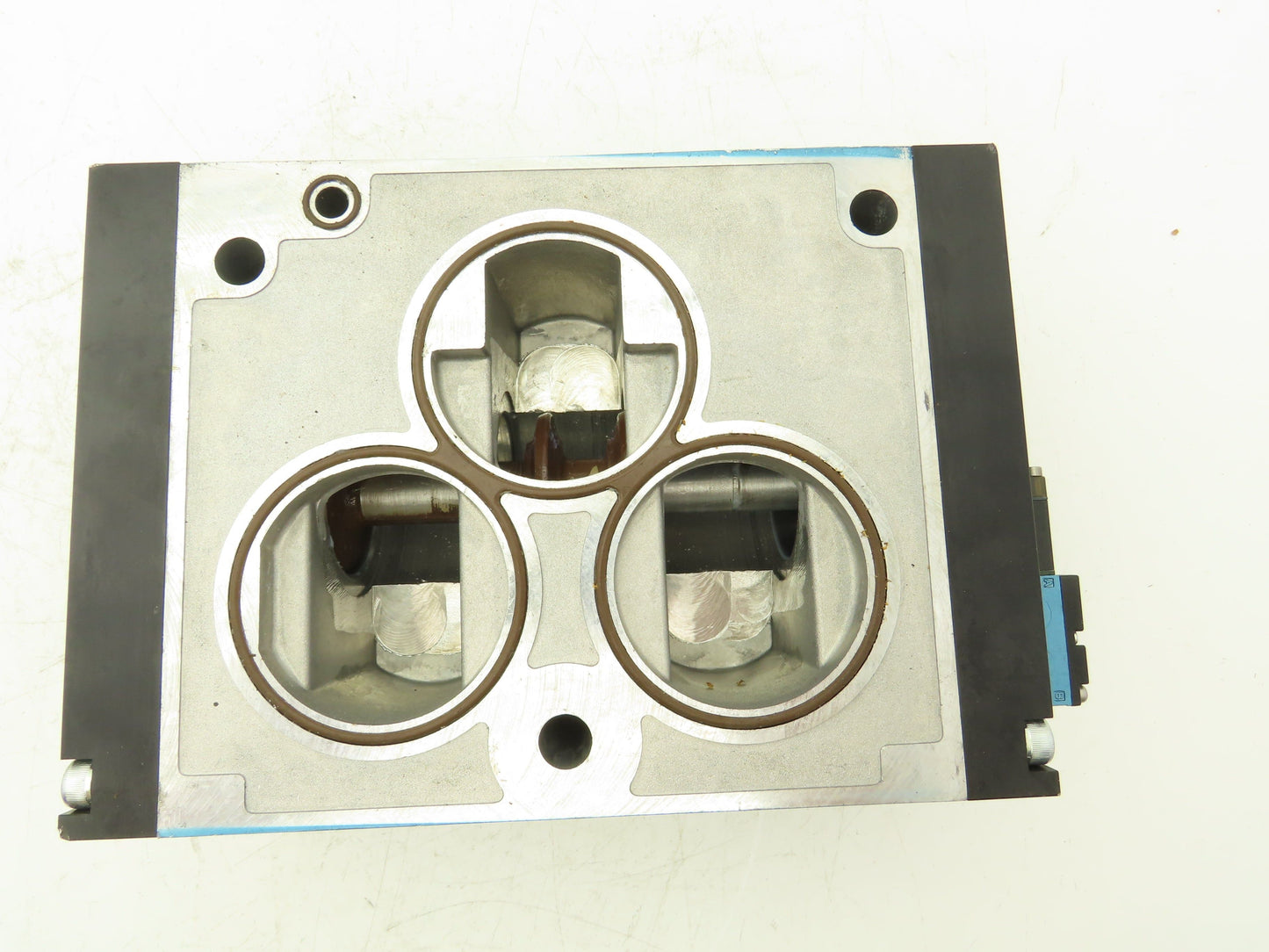 Mac 69A-A1-MAB-JDA0-1KE Pneumatic Air Piloted Valve Normally Open 30-90PSI 24V