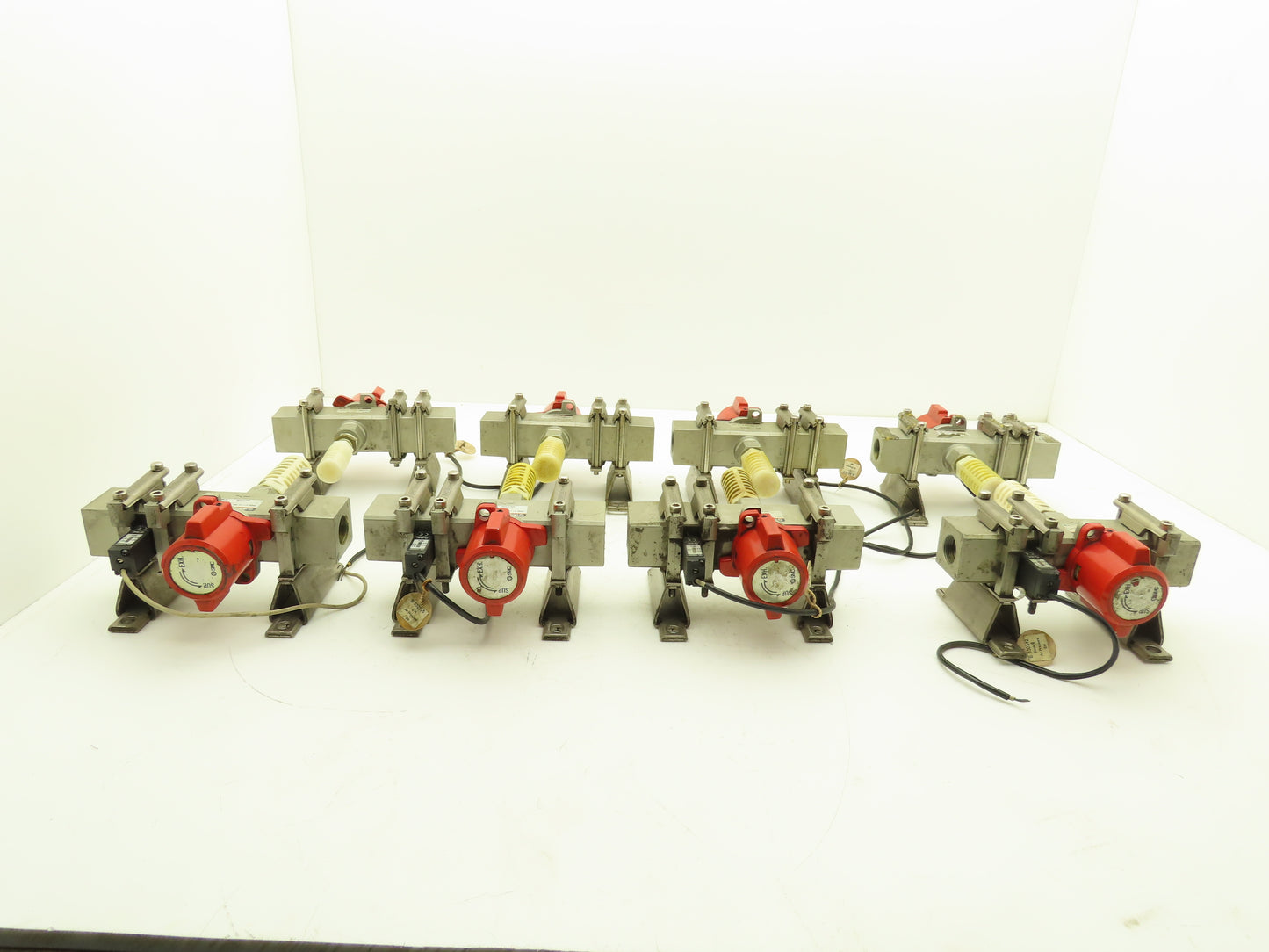 SMC Pneumatic Air Lockout Valve Body Pressure Gauge Assembly 3/4" NPT Lot of 8