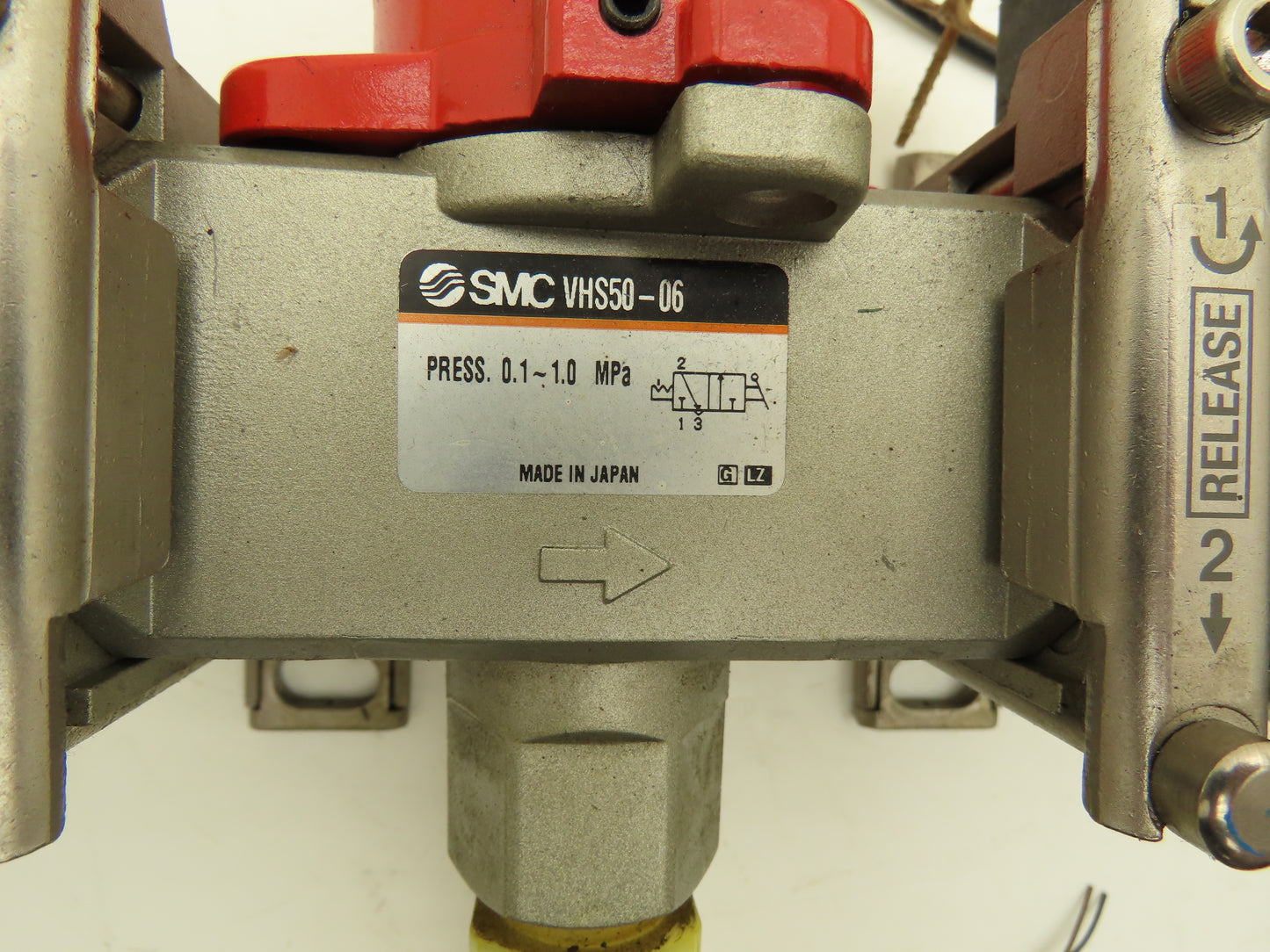 SMC Pneumatic Air Lockout Valve Body Pressure Gauge Assembly 3/4" NPT Lot of 8