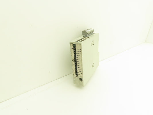 Siemens 6FC5111-0CA02-0AA2 Sinumerik 840D DMP 16 Point Output Module 16A 24v