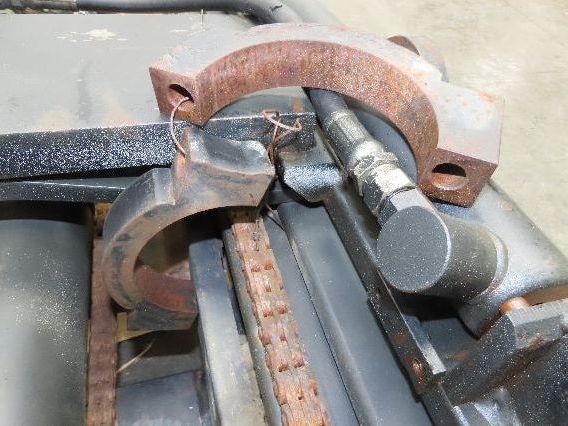 Yale Electric Forklift Mast 3-Stage Class 2 16" x 39" Carriage 5" Mount