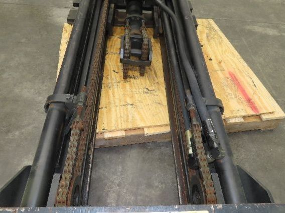 Yale Electric Forklift Mast 3-Stage Class 2 16" x 39" Carriage 5" Mount