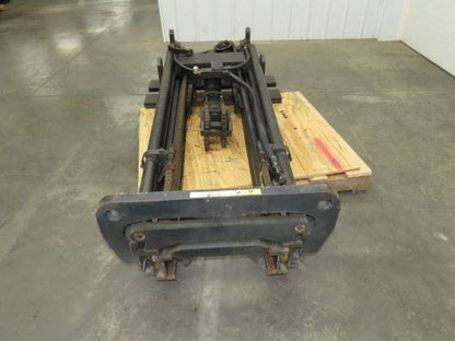 Yale Electric Forklift Mast 3-Stage Class 2 16" x 39" Carriage 5" Mount