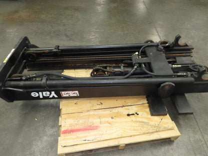 Yale Electric Forklift Mast 3-Stage Class 2 16" x 39" Carriage 5" Mount