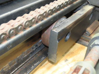 Yale Electric Forklift Mast 3-Stage Class 2 16" x 39" Carriage 5" Mount