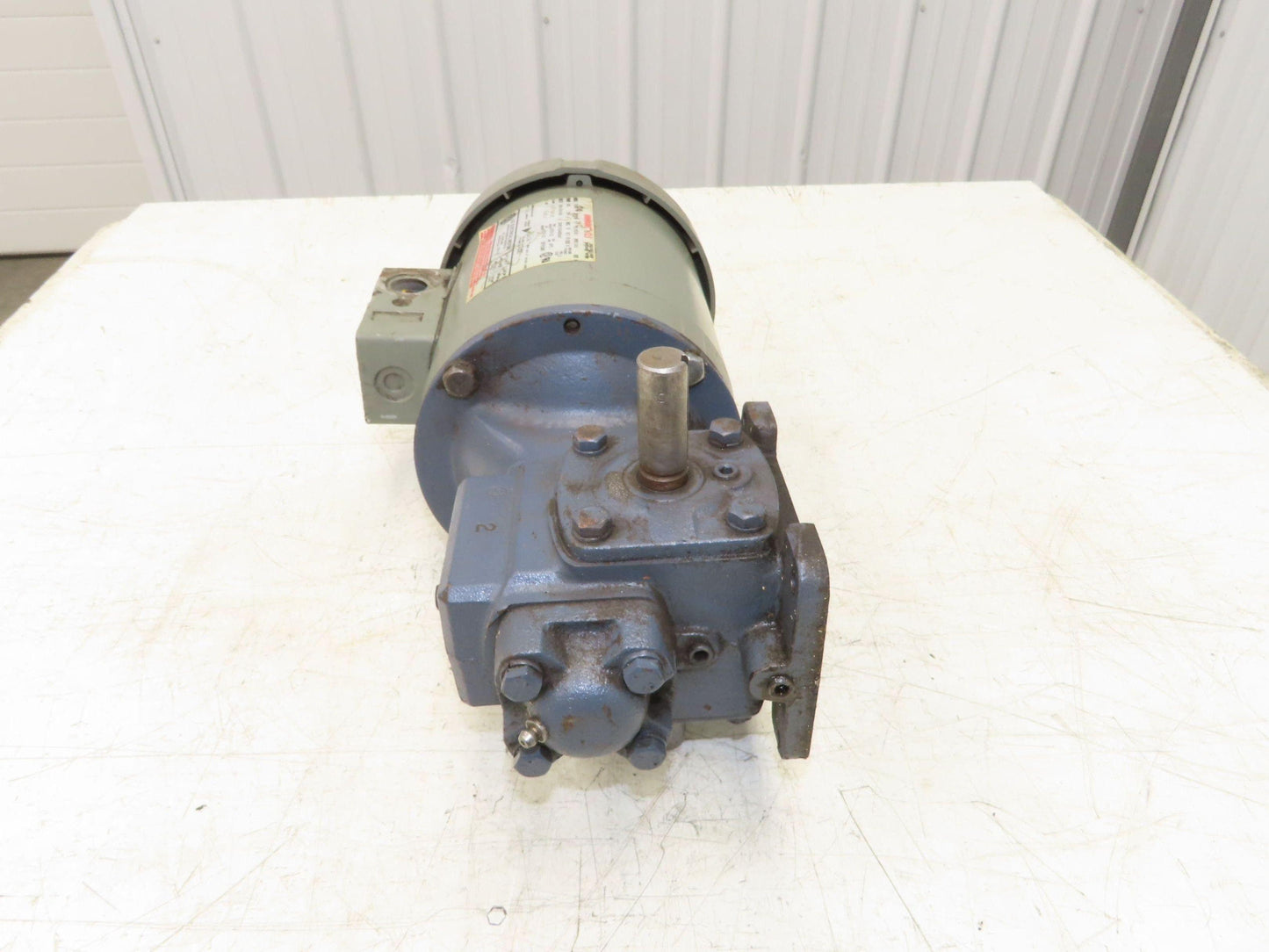 US Motors F008A Unimount 125 Gearmotor 10:1 Reducer .5Hp 230/460V 56C Dual Shaft
