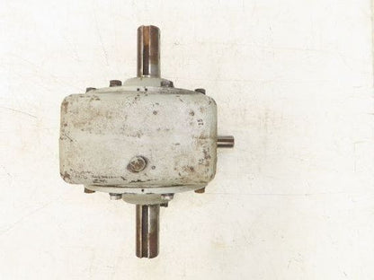 Worm Gearbox Horizontal Drive Dual Output 15:1 Reducer 1" Solid Input Shaft