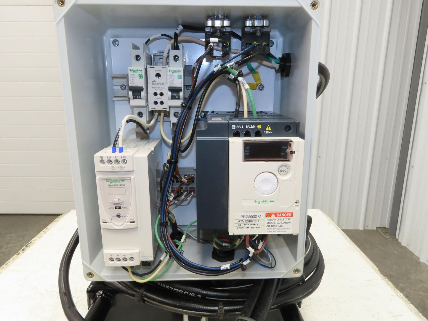 Vektek Advanced Hydraulic Workholding Pump Power Unit 2-Stage 5Gal 5000psi 120V