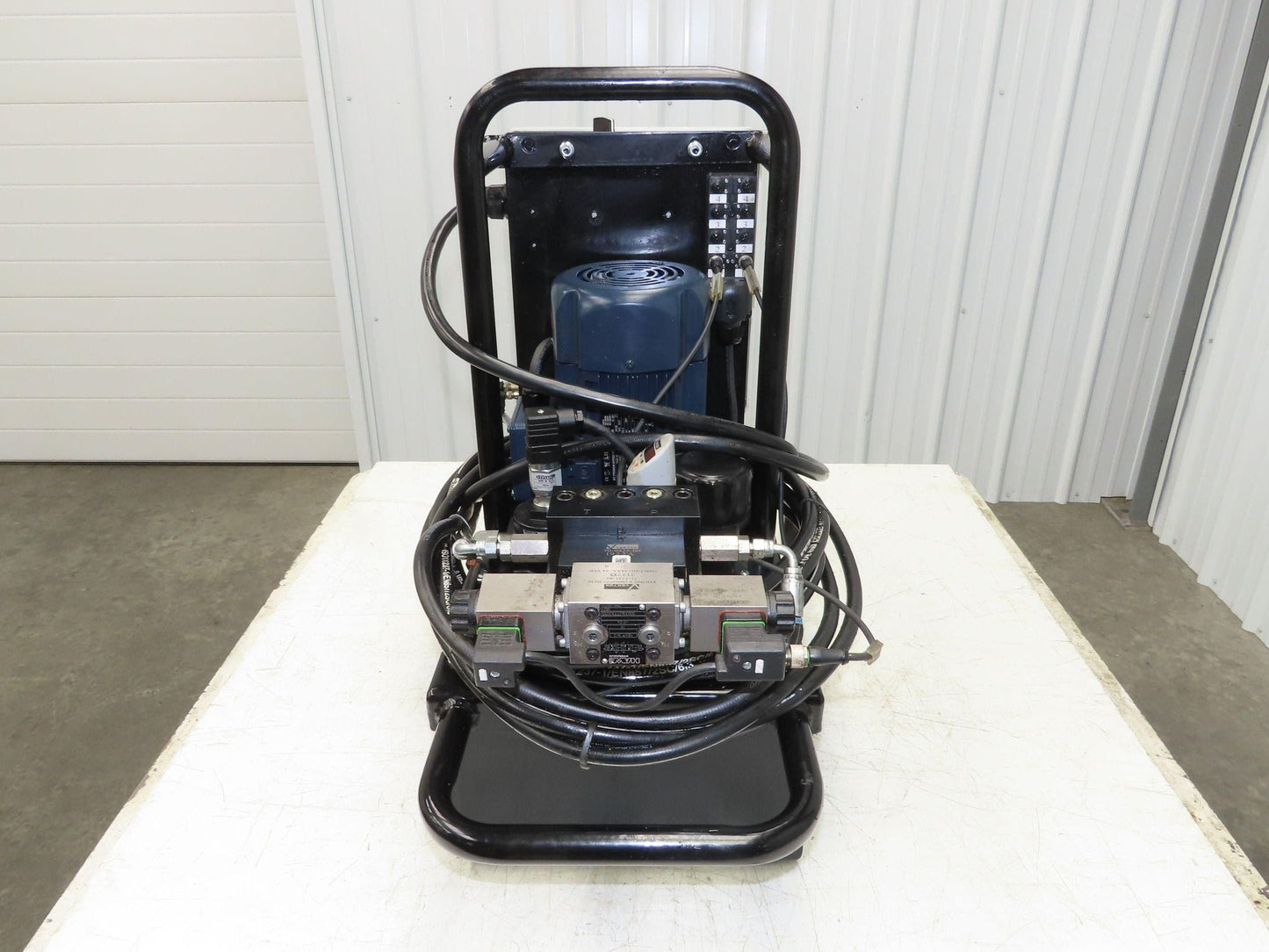 Vektek Advanced Hydraulic Workholding Pump Power Unit 2-Stage 5Gal 5000psi 120V