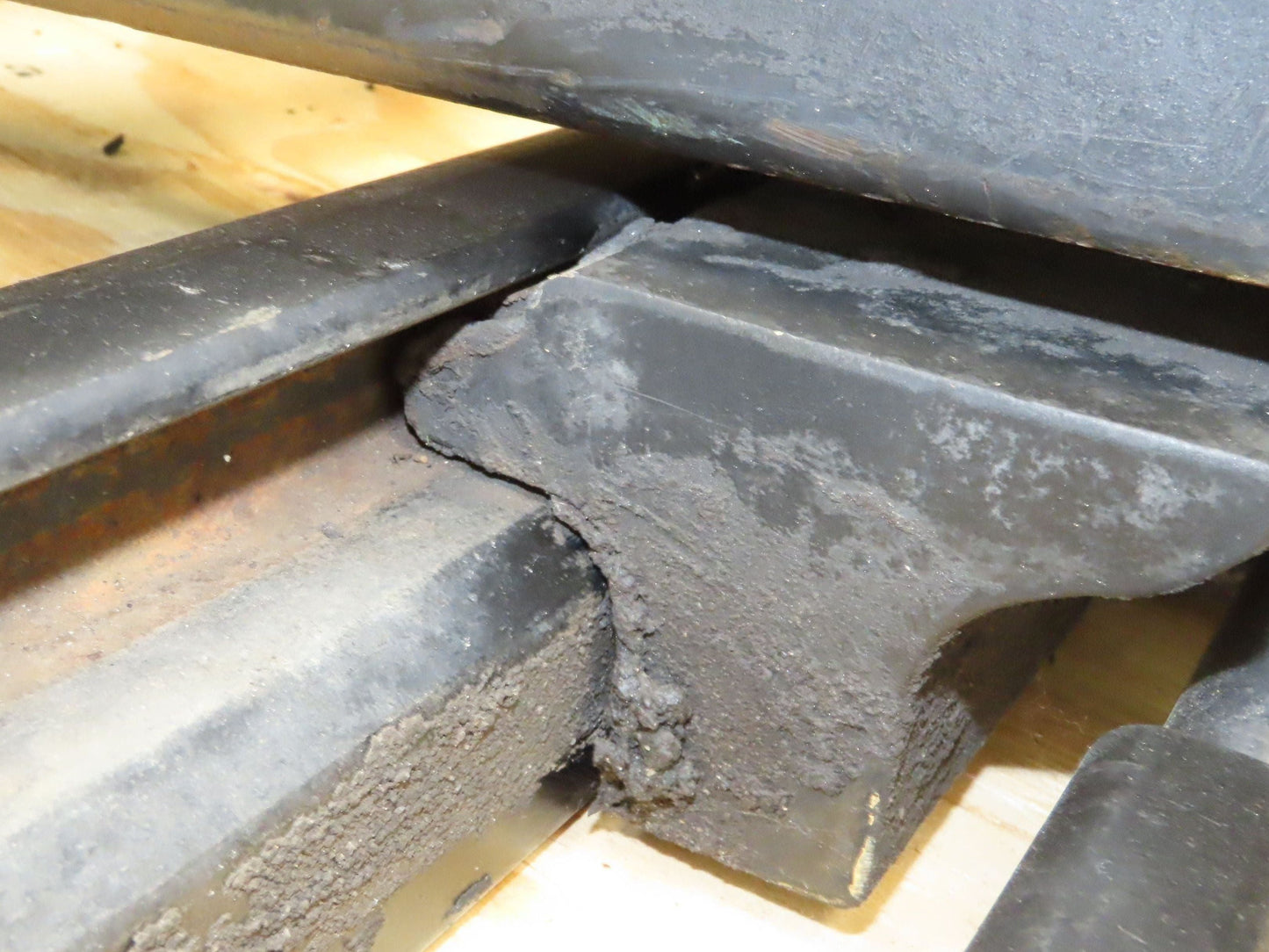 Yale Triple Forklift Mast 3-Stage Class 2 SideShift 16"x 42" Carriage