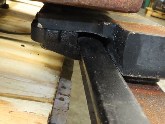 Yale Triple Forklift Mast 3-Stage Class 2 SideShift 16"x 42" Carriage