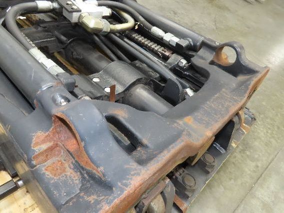 Yale Triple Forklift Mast 3-Stage Class 2 SideShift 16"x 42" Carriage