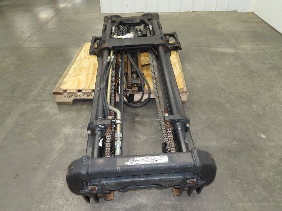 Yale Triple Forklift Mast 3-Stage Class 2 SideShift 16"x 42" Carriage