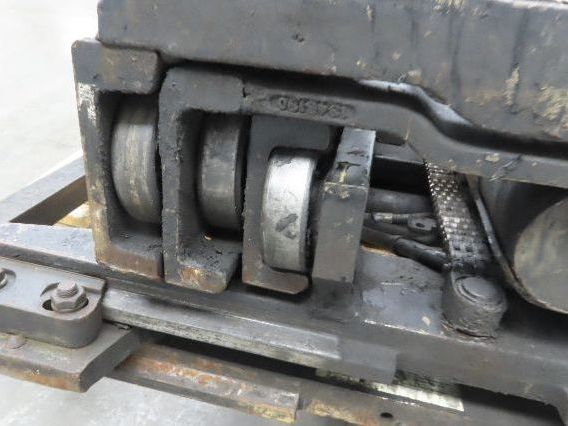 Yale Triple Forklift Mast 3-Stage Class 3 SideShift 20"x38-1/2" Carriage