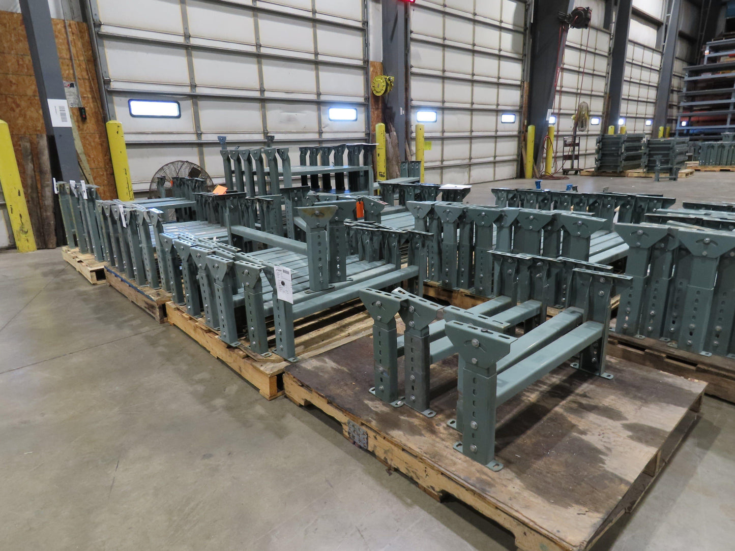 Hytrol MS-4 30"W Conveyor Leg Stationary Floor Support 15-5/8" to 21-5/8"H