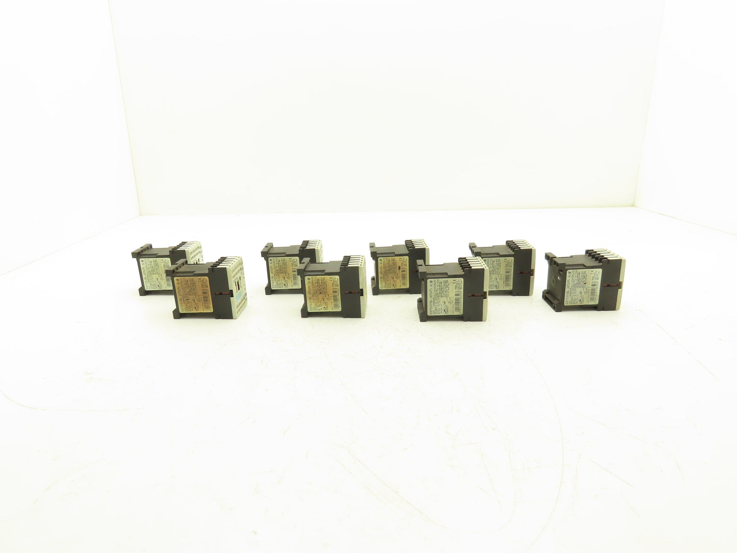 Siemens 3RT1016-2BB41 Motor Starter Contactor 3-Pole 1NO 22A 7.5Hp Lot of 18