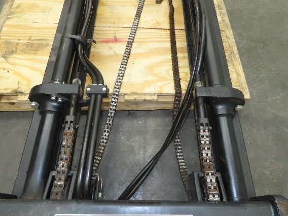 Yale 3292 Duplex Forklift Mast 2-Stage Class 2  No Carriage Missing