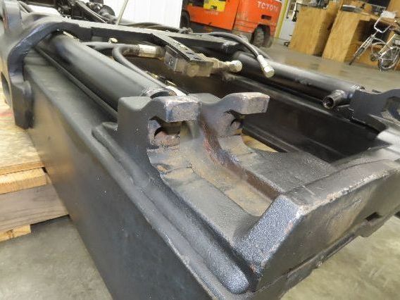 Yale 3292 Duplex Forklift Mast 2-Stage Class 2  No Carriage Missing