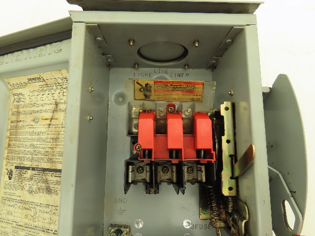 Siemens HFC361R Safety Disconnect Switch 30A Fusible 600V 3ph Up to 7-1/2Hp