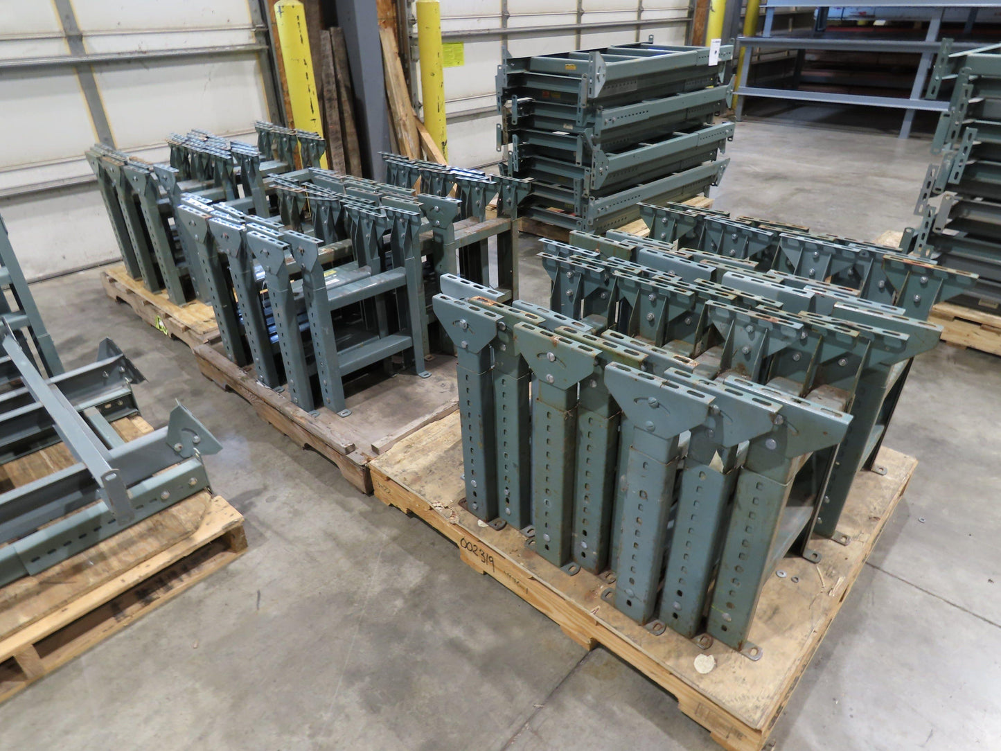 Hytrol LS-6 15"W Conveyor Leg Stationary Floor Support 24" to 36"H