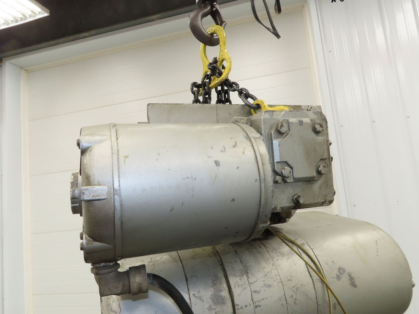 CM Lodestar R 2 Ton Electric Chain Hoist 8 Fpm 14' Lift 635 Power Trolley 3PH