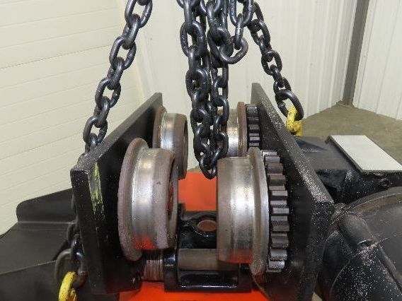 CM Lodestar R2 2 Ton Electric Chain Hoist 2Speed 9'Lift 635 Motor Driven Trolley