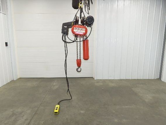 CM Lodestar R2 2 Ton Electric Chain Hoist 2Speed 9'Lift 635 Motor Driven Trolley