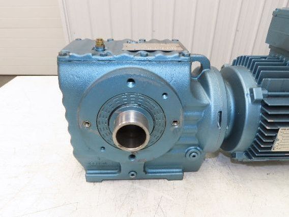 Sew Eurodrive SH67DT90S4ASE1-6TM480 Gearmotor 46.4 Reducer 38rpm 1.5Hp 266/460V