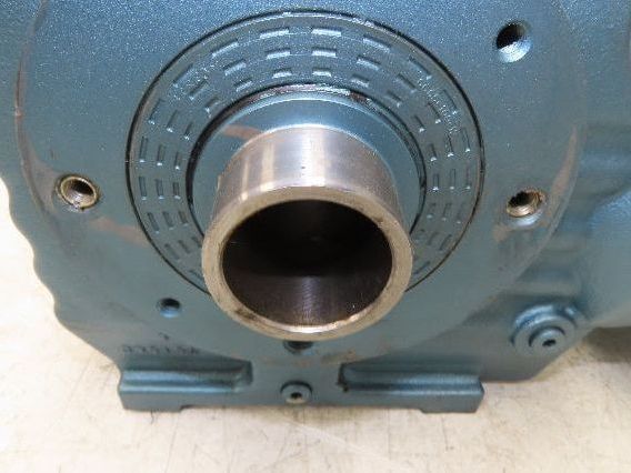 Sew Eurodrive SH67DT90S4ASE1-6TM480 Gearmotor 46.4 Reducer 38rpm 1.5Hp 266/460V