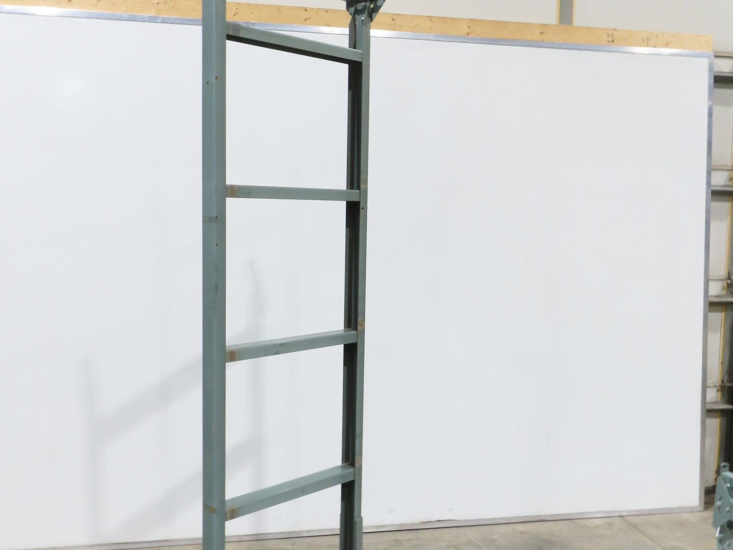 Hytrol 24"W Conveyor Leg Stationary Floor Support 88-5/8" to 100-5/8"H