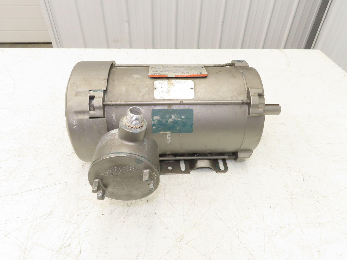 Reliance P14J2401M-XU AC Motor 2Hp 1725rpm 230/460v 3ph HD145T TEFC