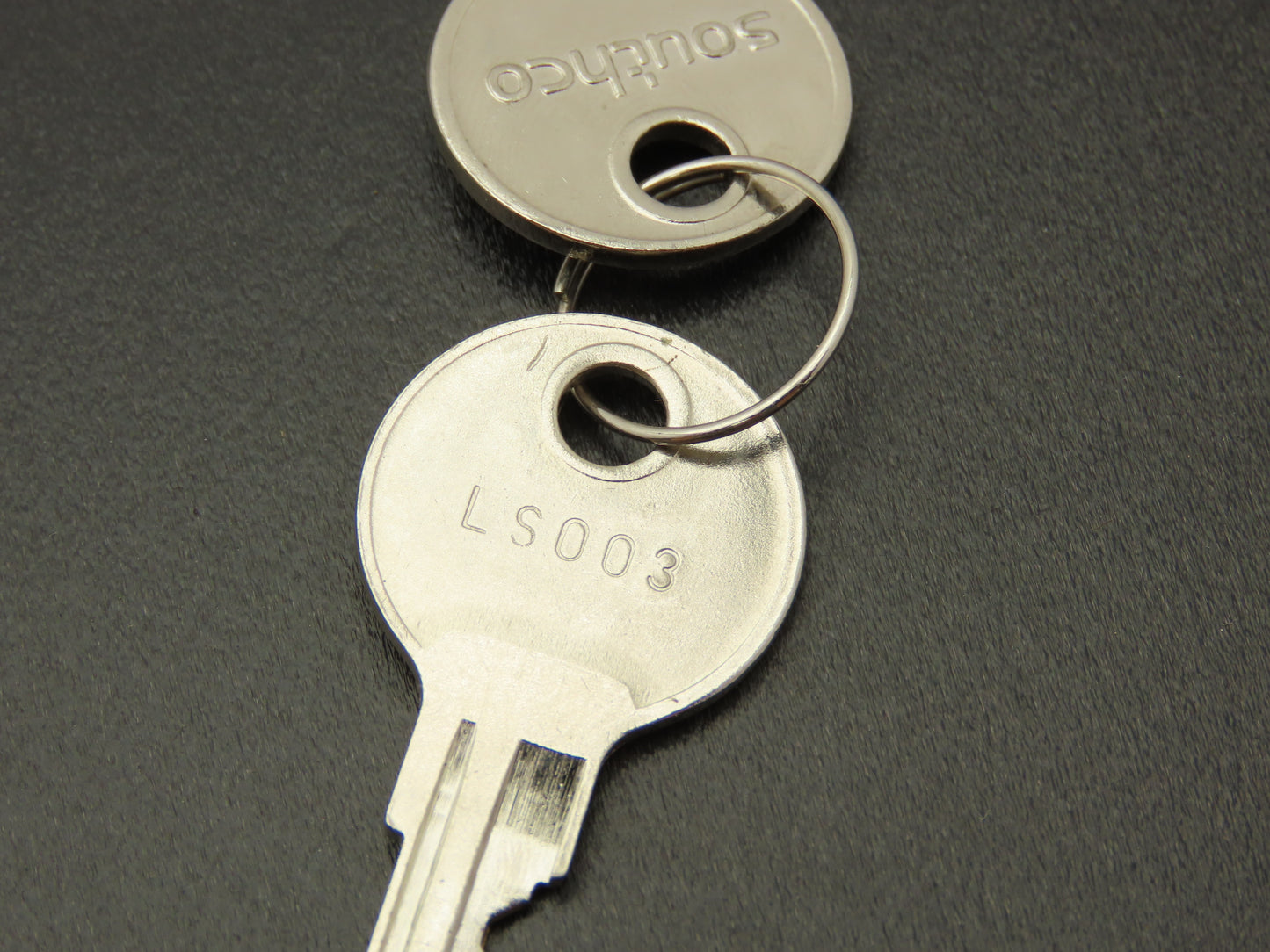 Southco 62-99-1067 Lift & Turn Locking RV Marine Latch 8" Handle