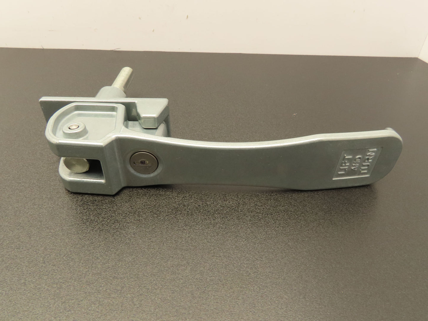 Southco 62-99-1067 Lift & Turn Locking RV Marine Latch 8" Handle