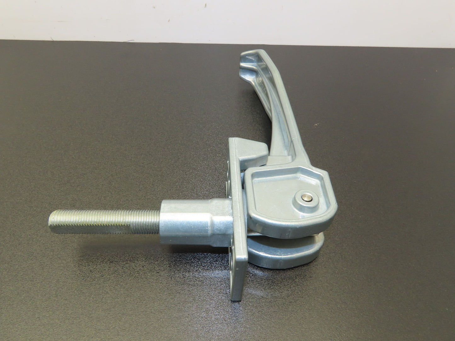 Southco 62-99-1067 Lift & Turn Locking RV Marine Latch 8" Handle