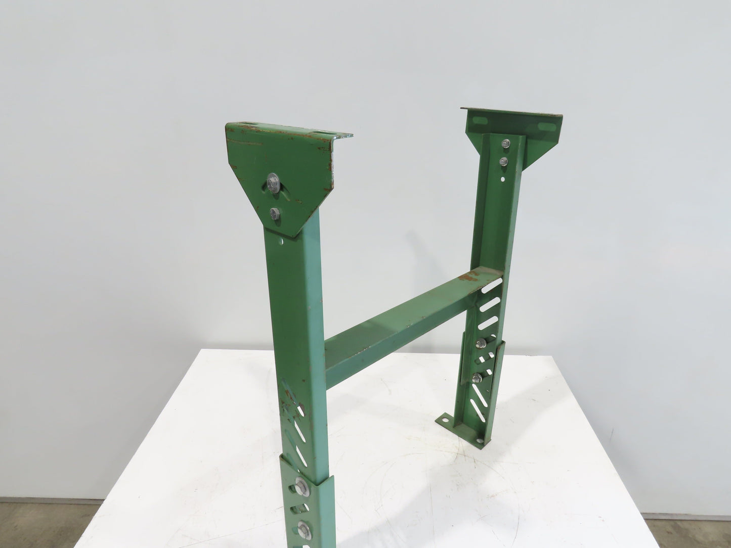 Roach 24"W Conveyor Leg Stationary Floor Support GREEN 27-5/8" to 36"H