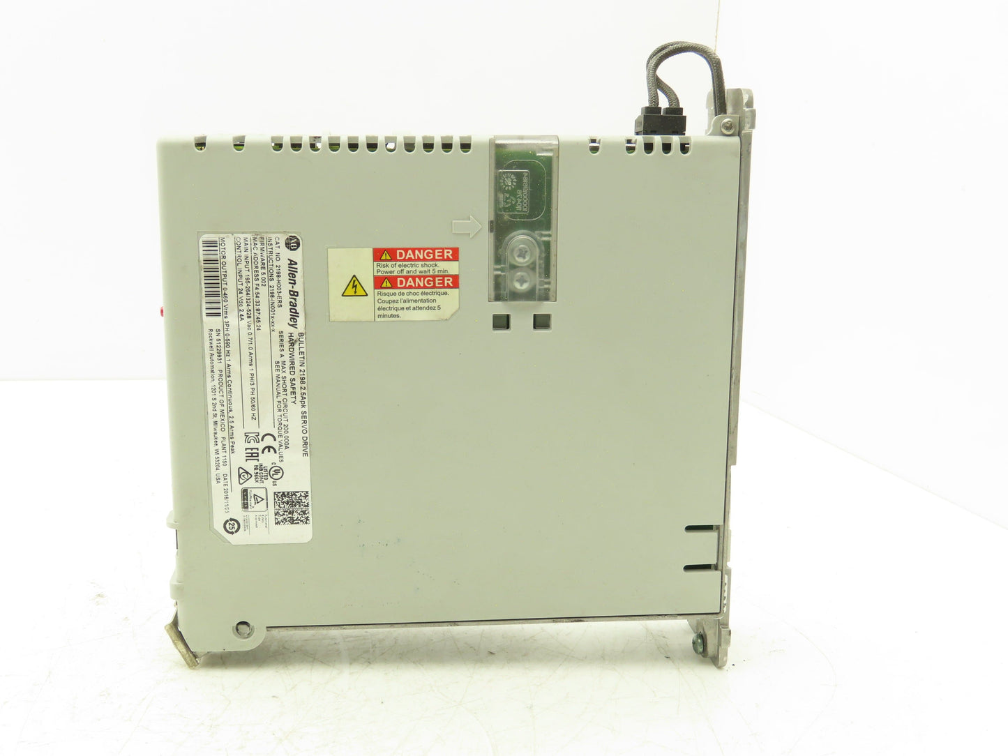 Allen Bradley 2198-H003-ERS Kinetix 5500 AC Servo Drive 190-528vAC 1/3-Ph 2.5A