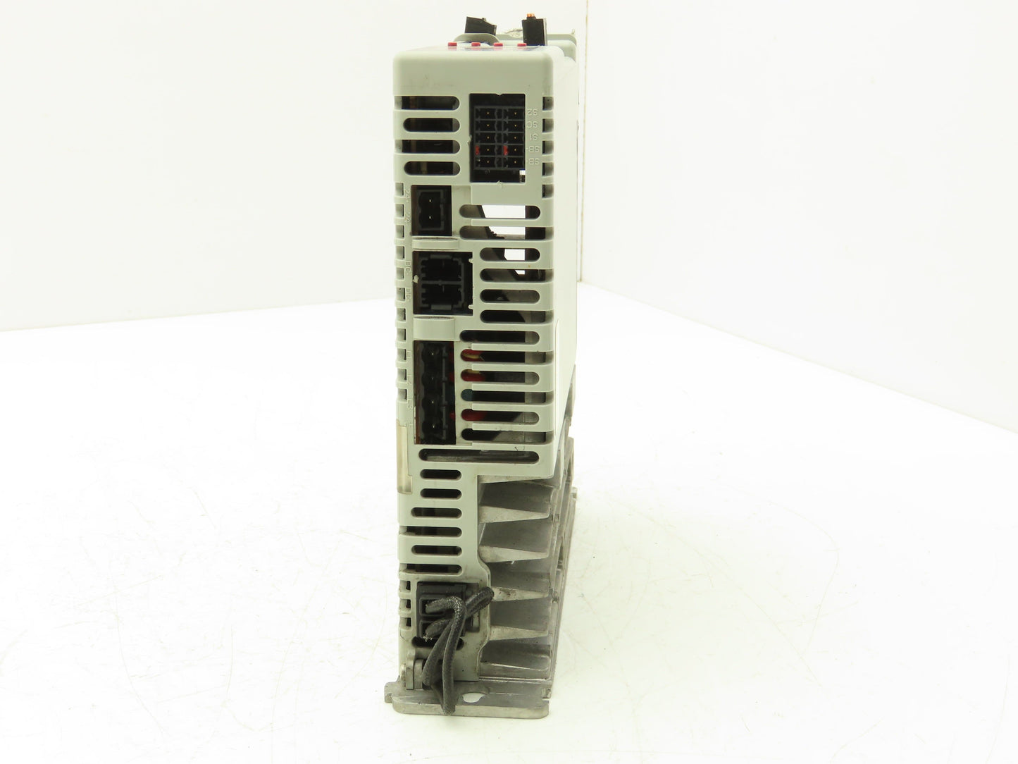 Allen Bradley 2198-H003-ERS Kinetix 5500 AC Servo Drive 190-528vAC 1/3-Ph 2.5A