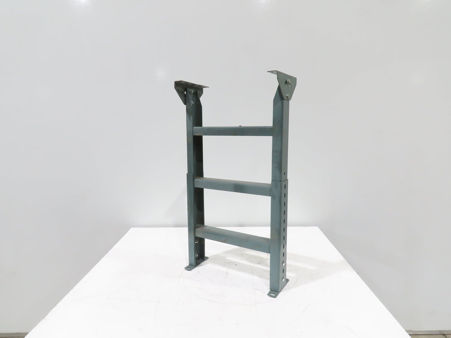 Hytrol MS-7 18"W Conveyor Leg Stationary Floor Support 33-5/8" to 45-5/8"H