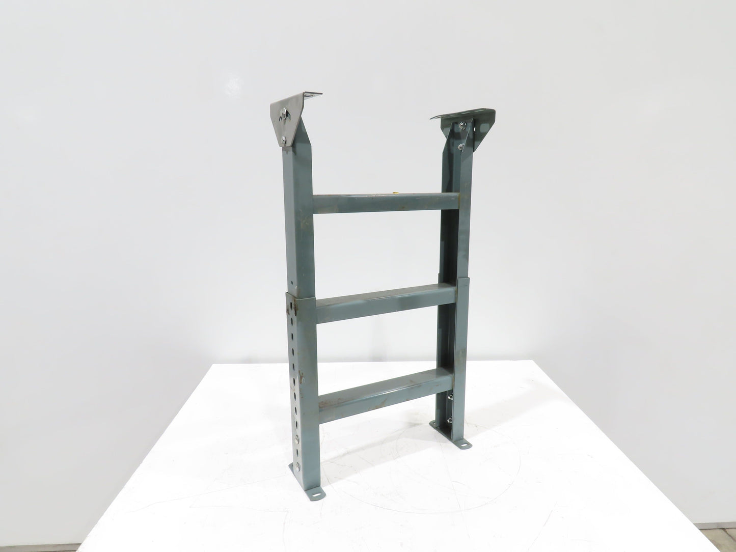 Hytrol MS-7 18"W Conveyor Leg Stationary Floor Support 33-5/8" to 45-5/8"H