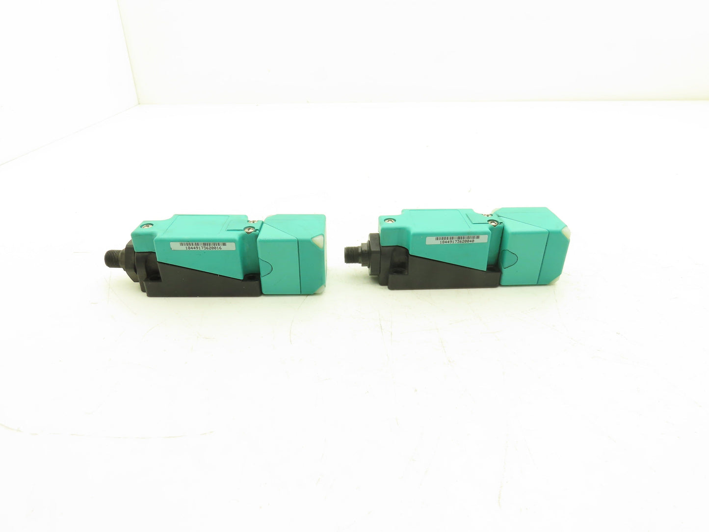 Pepperl+Fuchs NBB20-U1-A2-TV1 Inductive Proximity Sensor 10-30VDC 200mA Lot of 2