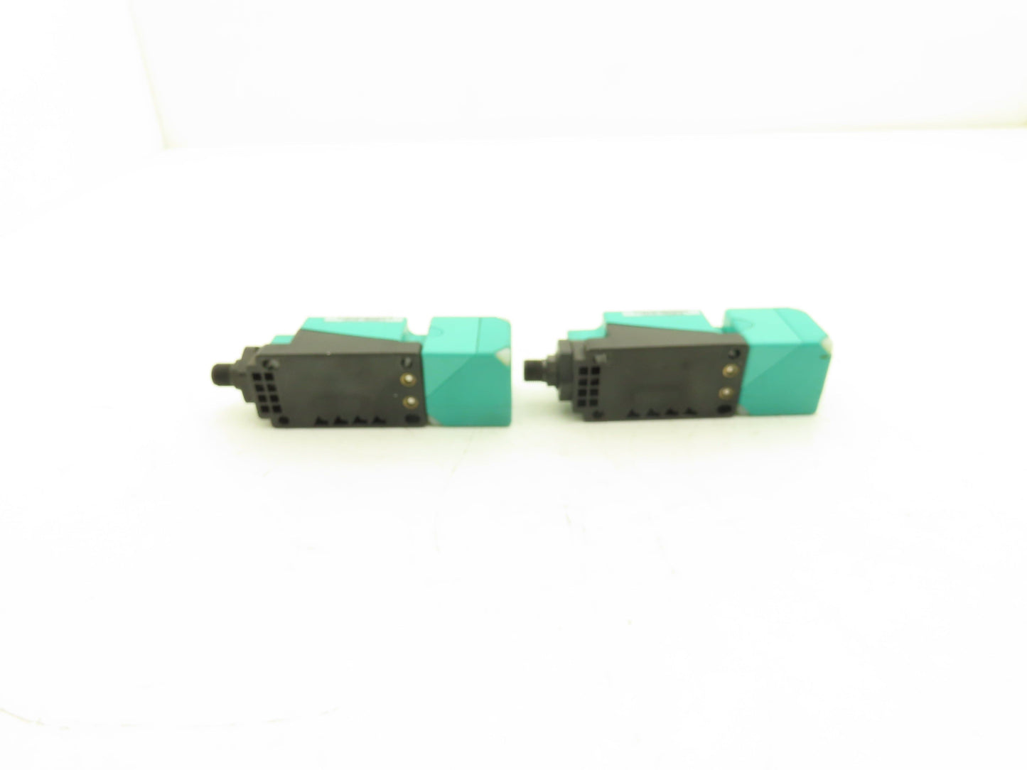 Pepperl+Fuchs NBB20-U1-A2-TV1 Inductive Proximity Sensor 10-30VDC 200mA Lot of 2